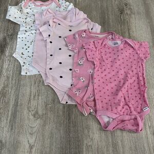 Gerber Baby Girls Pink and White Short Sleeve Onesies - 5 Pack